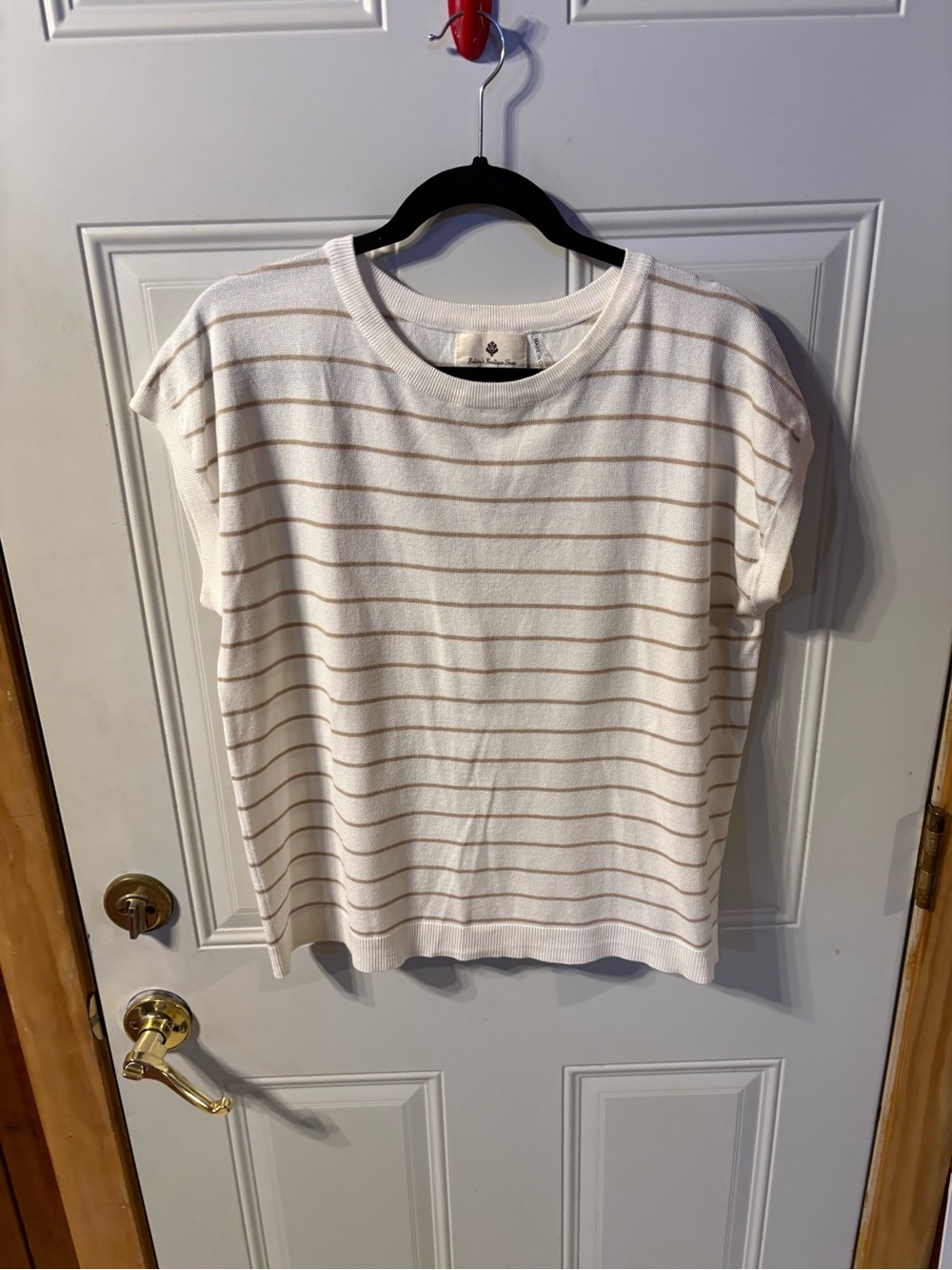 Betsy’s Boutique Striped Knit Top in White and Tan Size Large